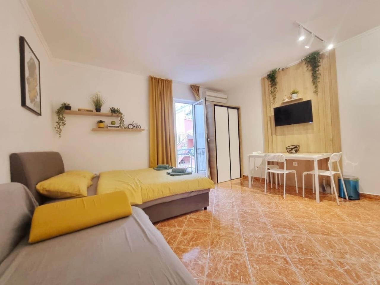Studio Apartman Na Plazi Rafailovici Luaran gambar