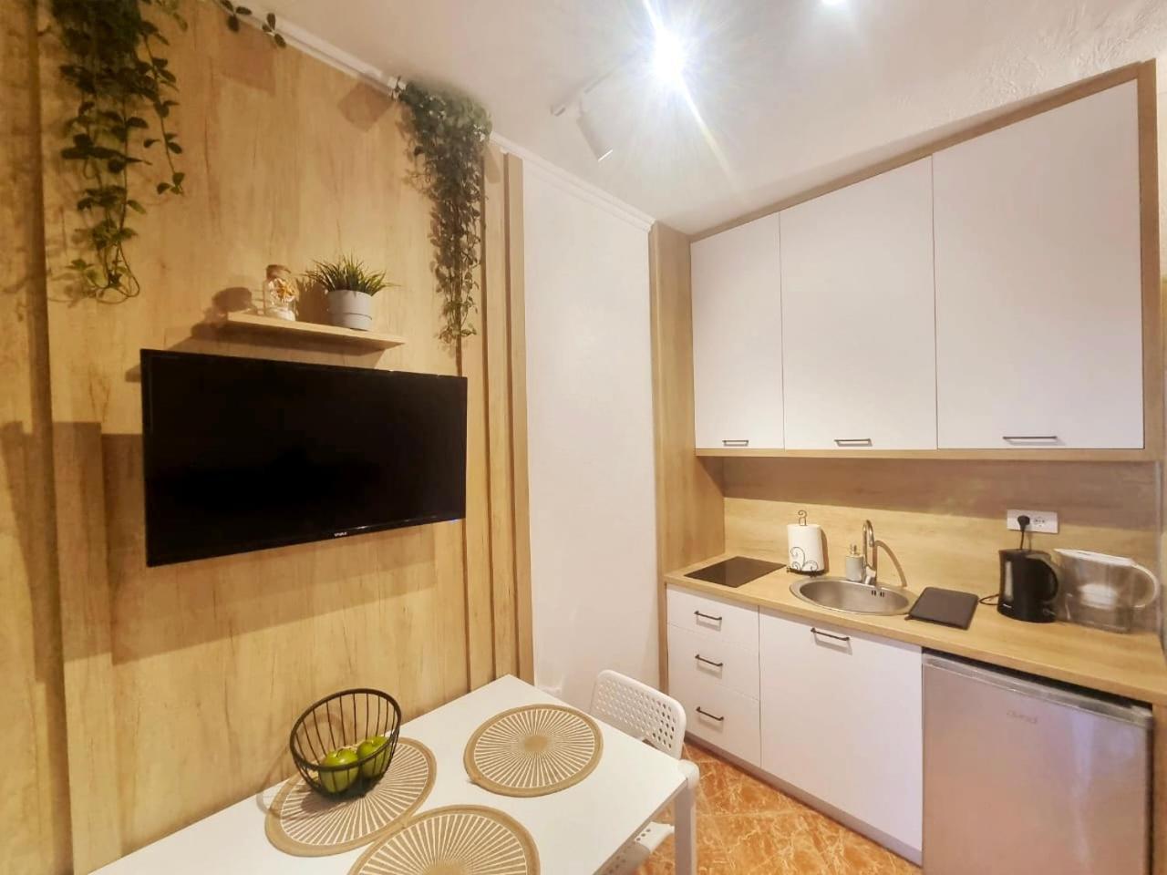 Studio Apartman Na Plazi Rafailovici Luaran gambar