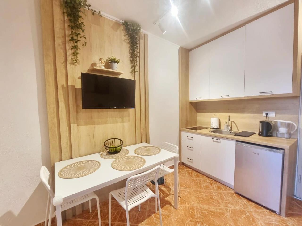 Studio Apartman Na Plazi Rafailovici Luaran gambar